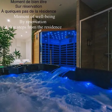 Le Coeur De Reims, La Mairie Et Le Boulingrin