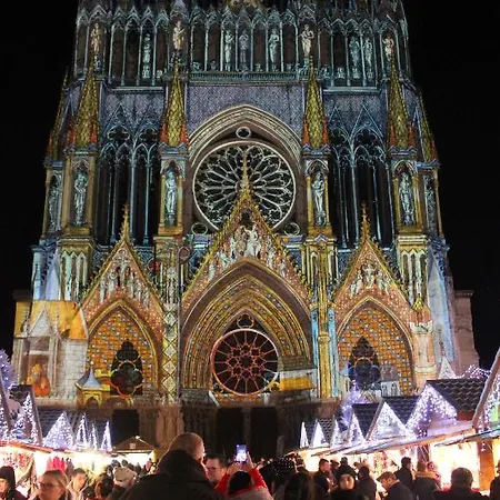 Le Coeur De Reims, La Mairie Et Le Boulingrin Lägenhet Reims