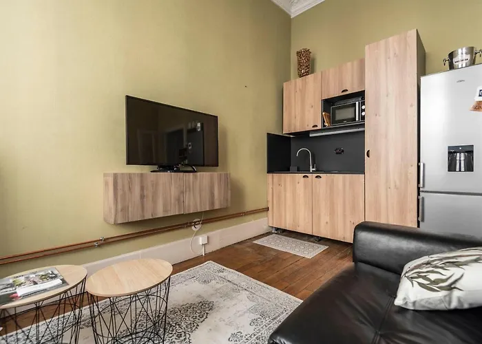 Le Coeur De Reims, La Mairie Et Le Boulingrin Apartment